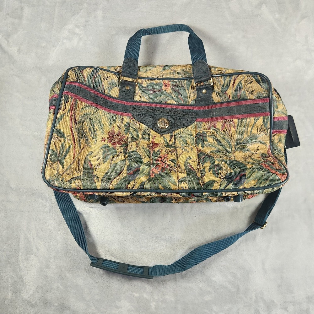 VTG 80s Jordache Floral Tapestry Carpet Bag Weekender Carry On 22x12x8 Taiwan